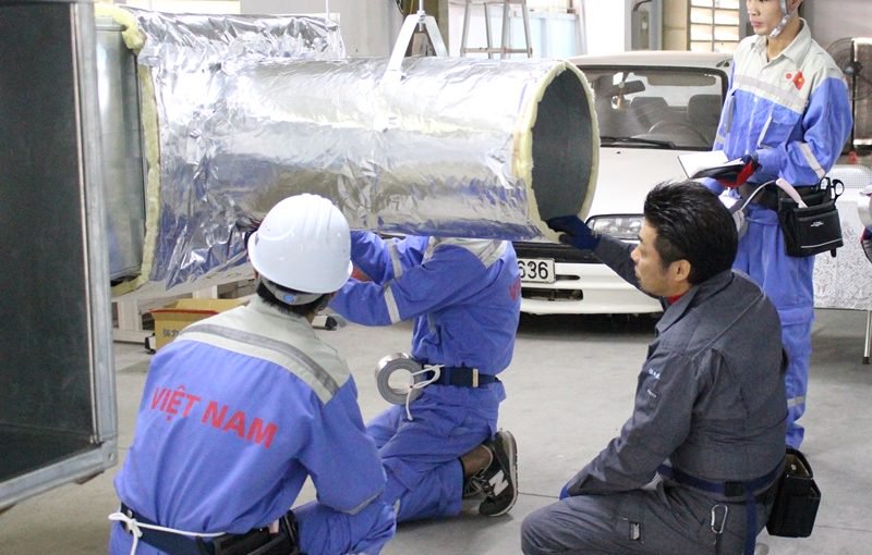 育成就労の建設求人｜東京・道路標識・区画線等の工事